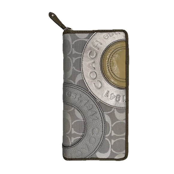 Vintage Rare Coach Wallet Medallion Circle Patchwork Metallic Silver/Gold Zip - Picture 1 of 6
